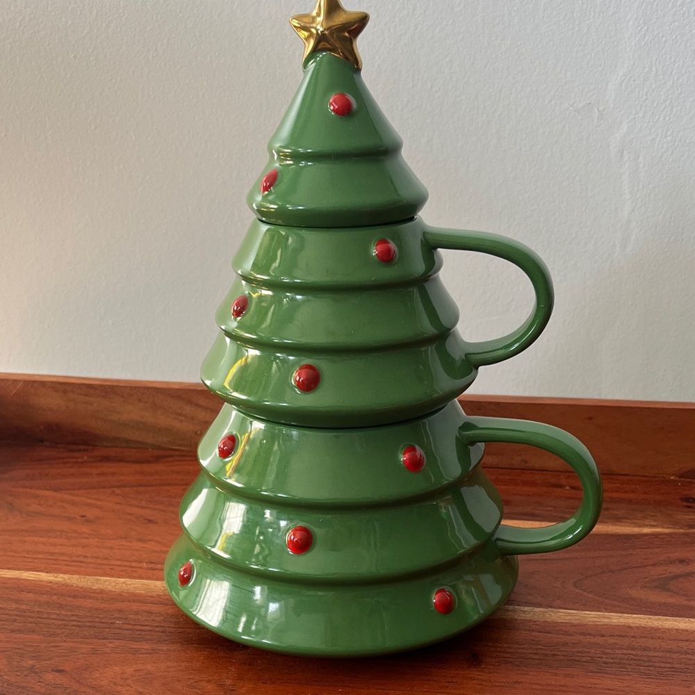 HALLMARK TREE STACKING MUG SET